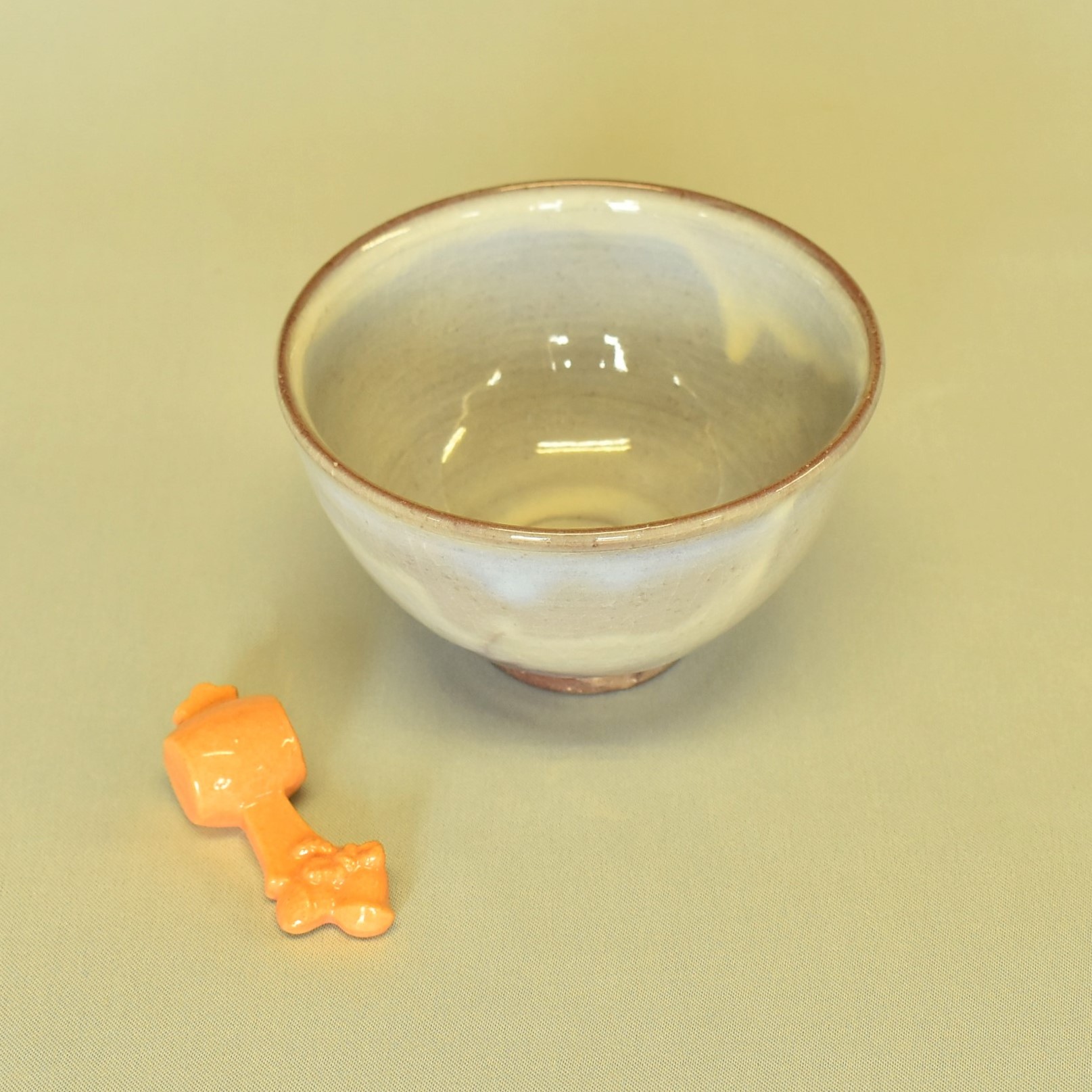 萩むらさきごはん茶碗(打ち出の小槌箸置き付き)